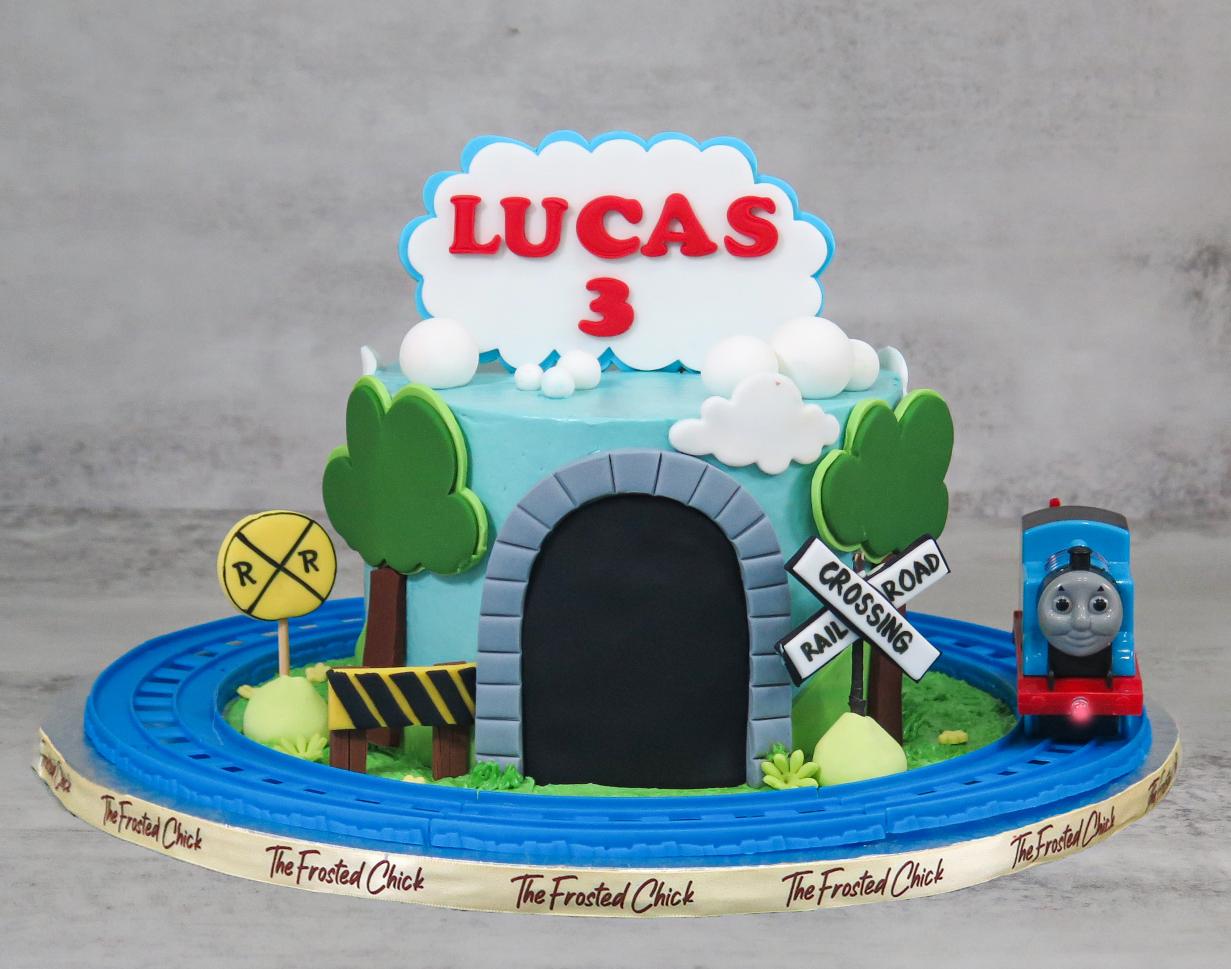 thomas train cake